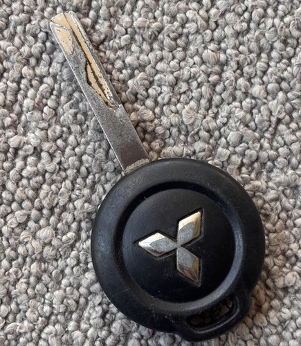 Genuine mitsubishi button - mitsubishi, 2